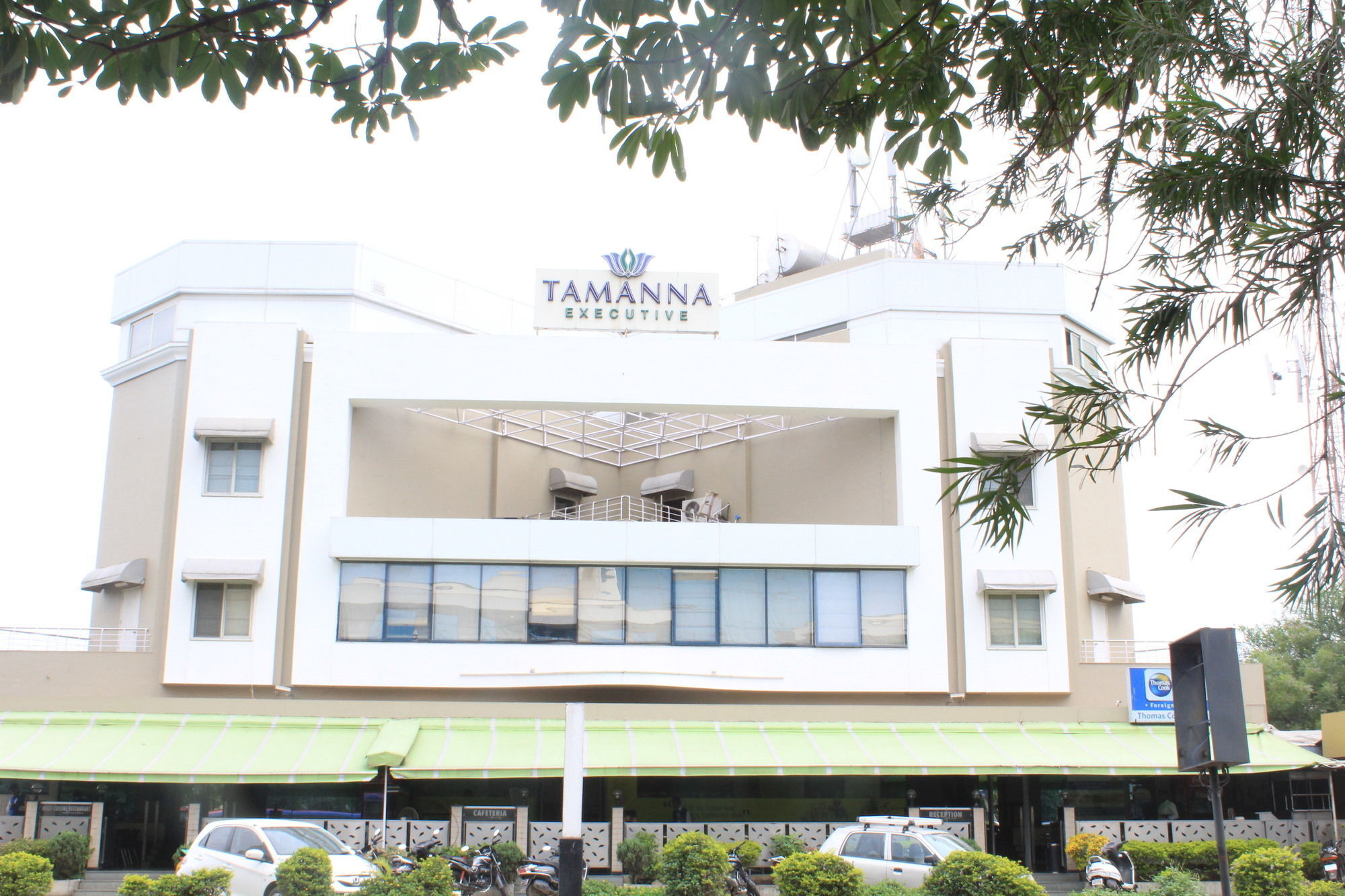 Executive Tamanna Hotel Hinjawadi Exterior photo